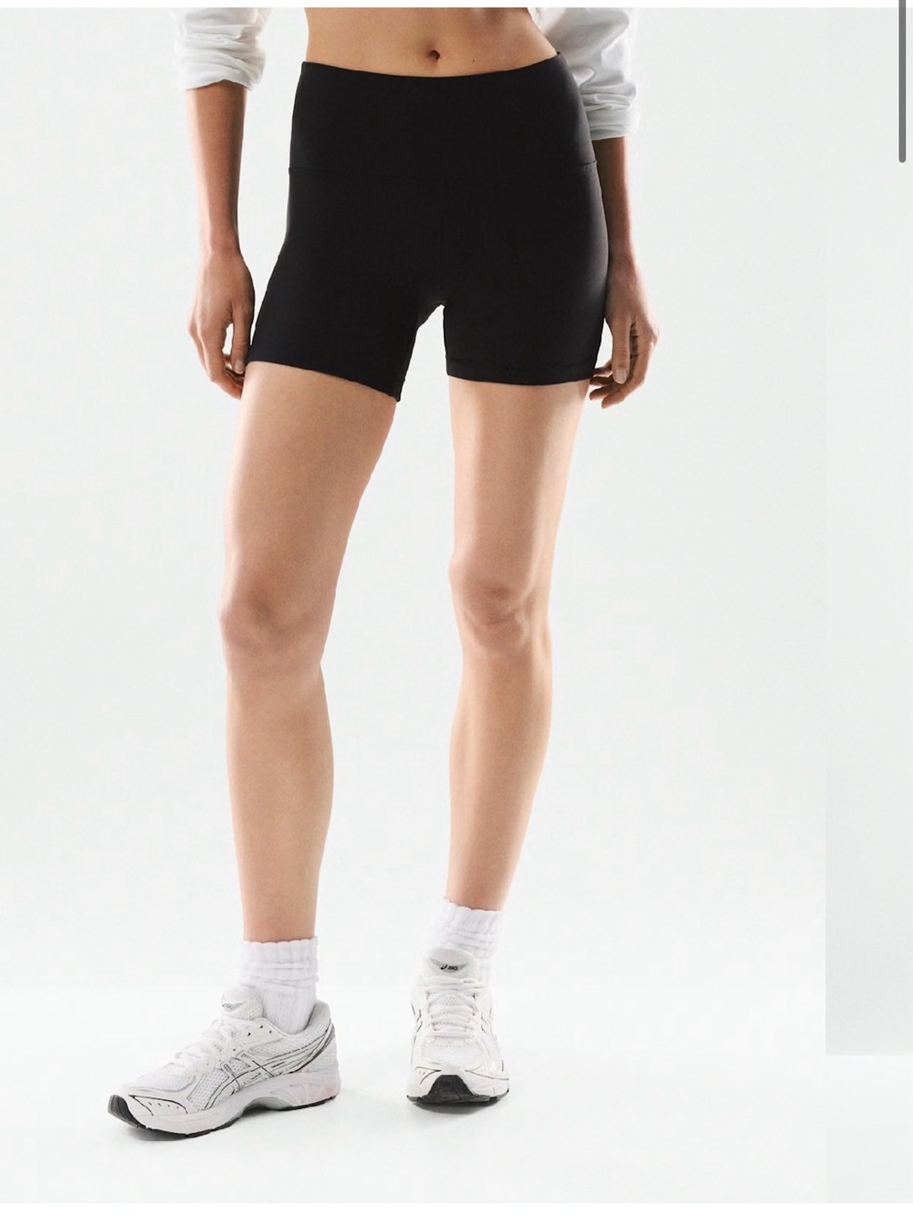 Aritzia High-Waist Butter Biker Shorts in Black🖤🖤